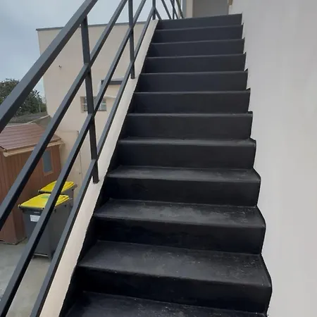 Apartment 2 Pieces *