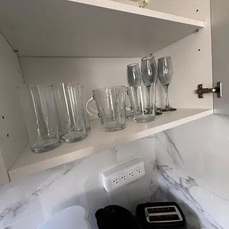 2 Pieces Apartment *